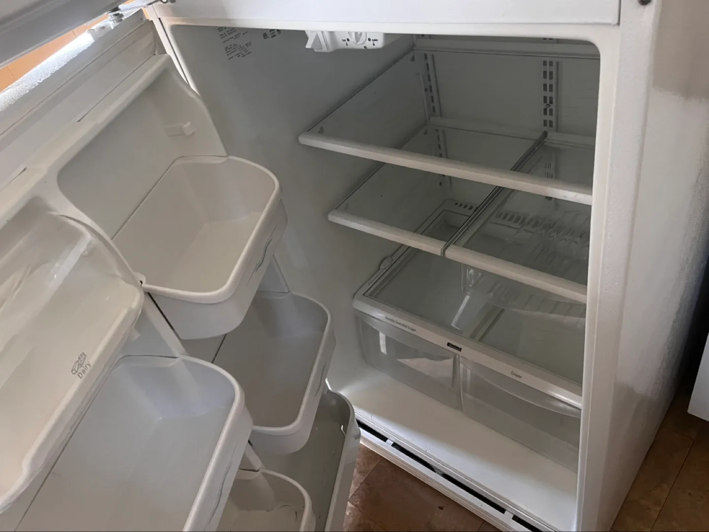 Kenmore Top Freezer Refrigerator image indicator(5)