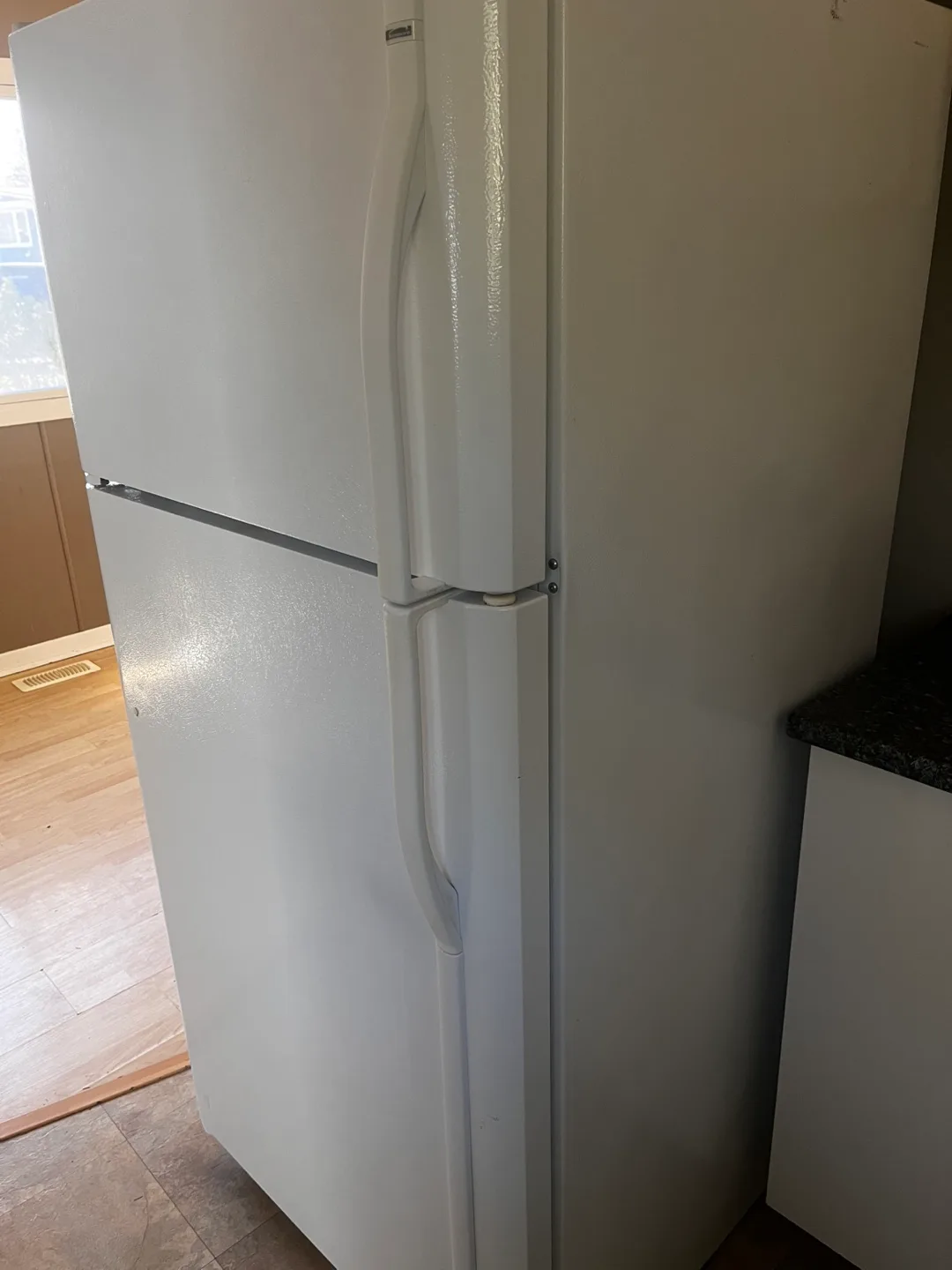 Kenmore Top Freezer Refrigerator thumbnail