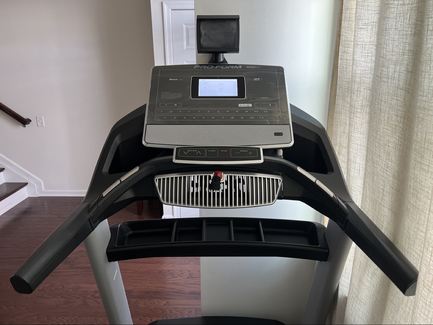 ProForm SMART Pro 2000 Treadmill - Excellent Condition - photo 3