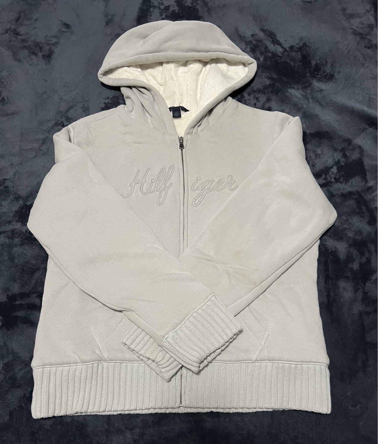 Tommy Hilfiger Women's Large Zip-Up Hoodie