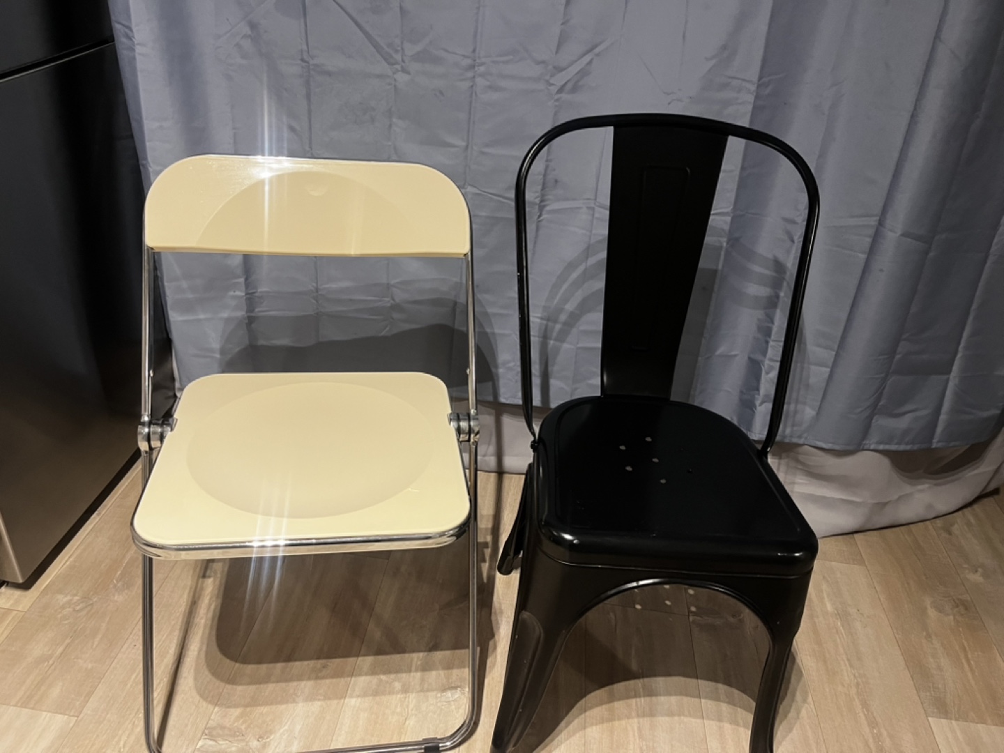 Metal chair(white is sold)