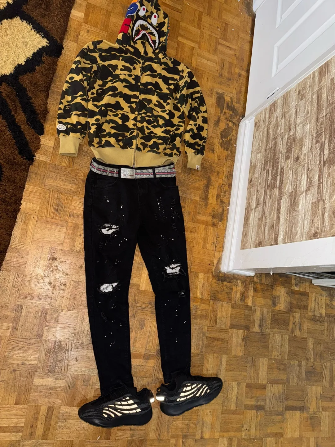 Bape hoodie jeans Yeezys Gucci thumbnail