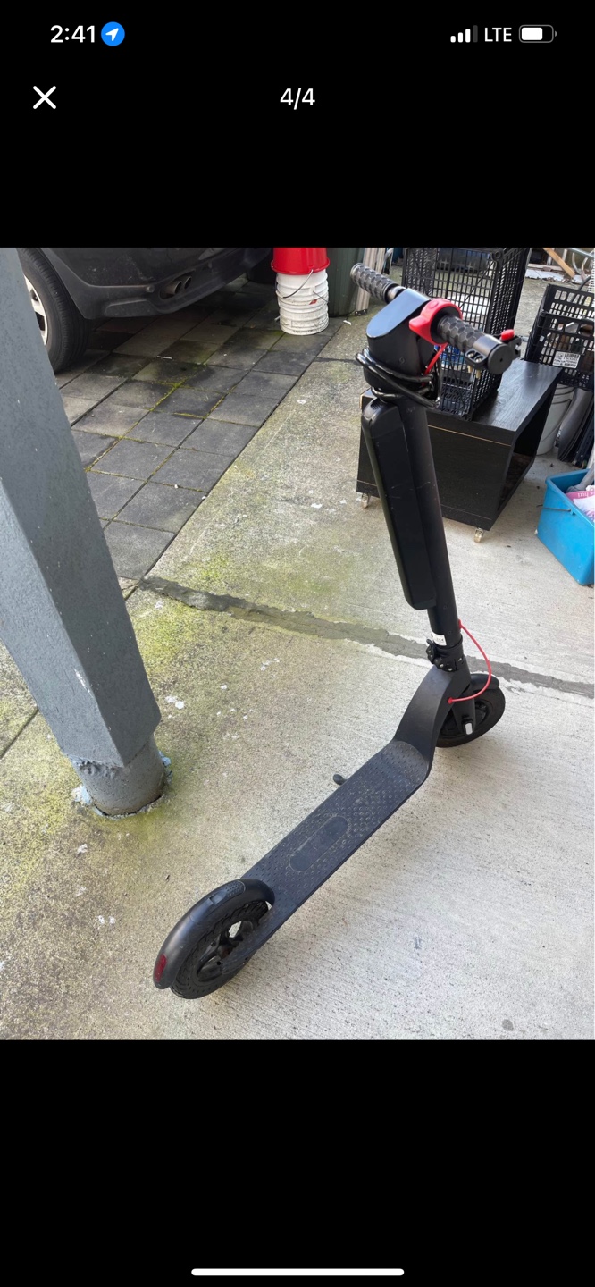Electric Scooter - the battery is broken - photo 2