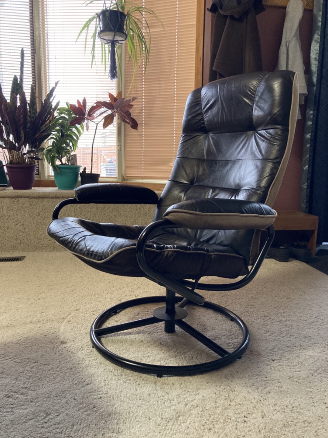 Recliner Chair and Ottoman - photo 4