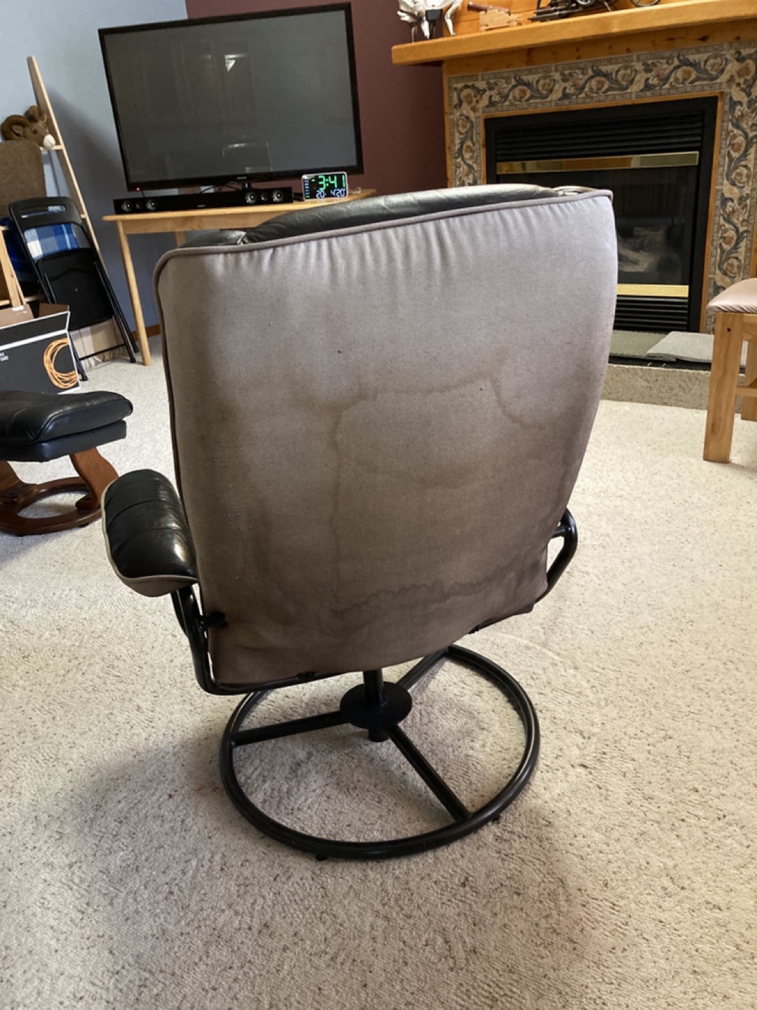 Recliner Chair and Ottoman - photo 3