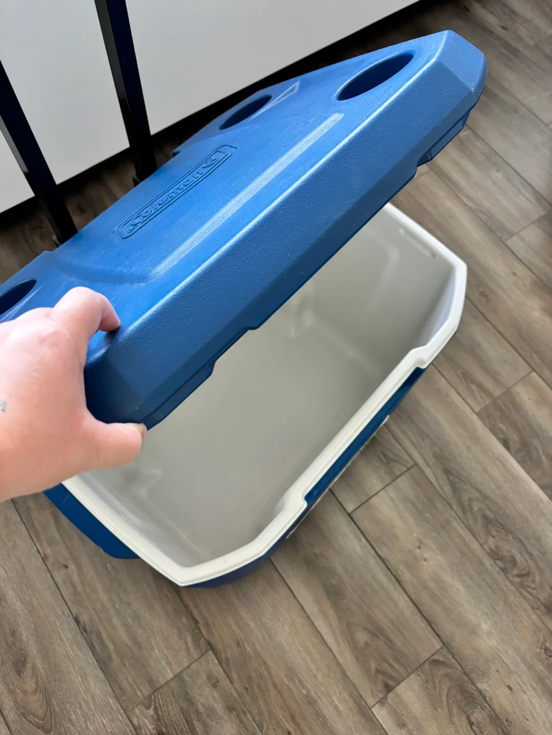 Coleman Wheeled Cooler - 50 Quart image indicator(6)