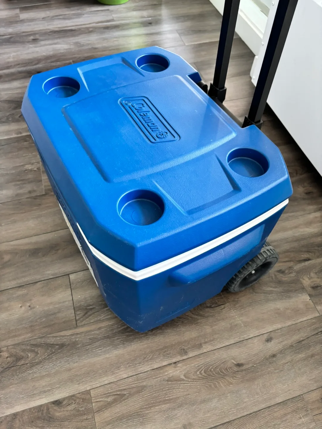 Coleman Wheeled Cooler - 50 Quart image indicator(5)