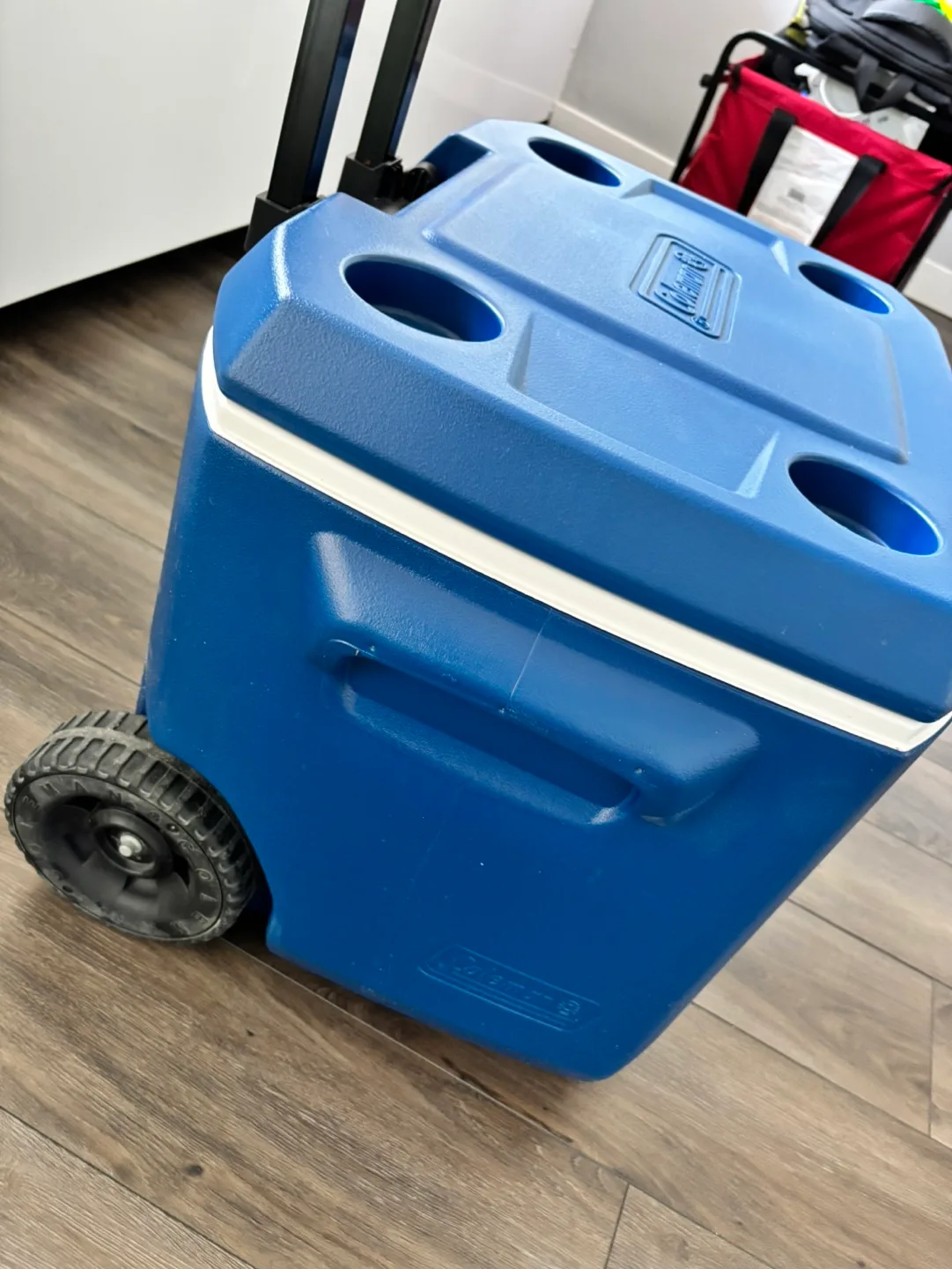 Coleman Wheeled Cooler - 50 Quart image indicator(8)