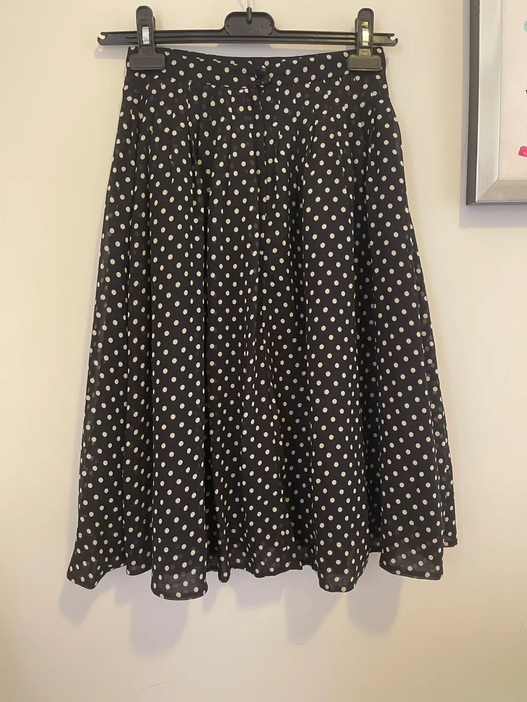Black and White Polka Dot Midi Skirt image indicator(4)