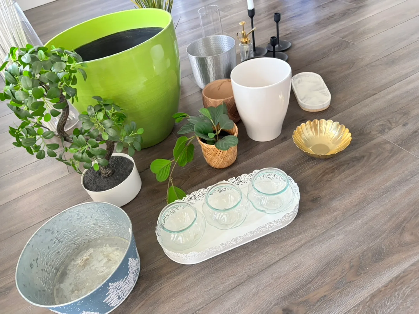 Assorted! Pots, Artificial plants, decorative,and candle holders image indicator(2)