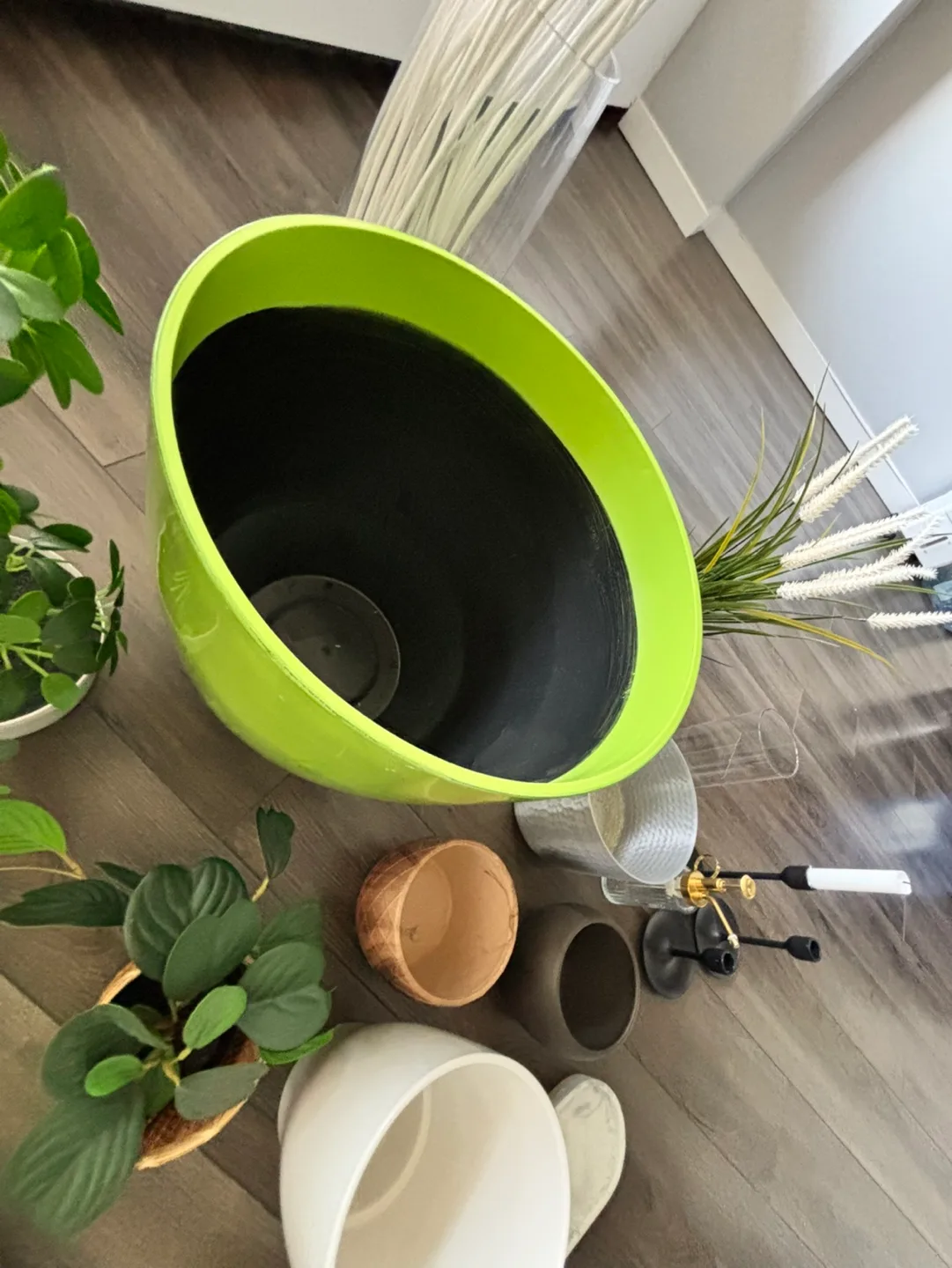 Assorted! Pots, Artificial plants, decorative,and candle holders image indicator(4)