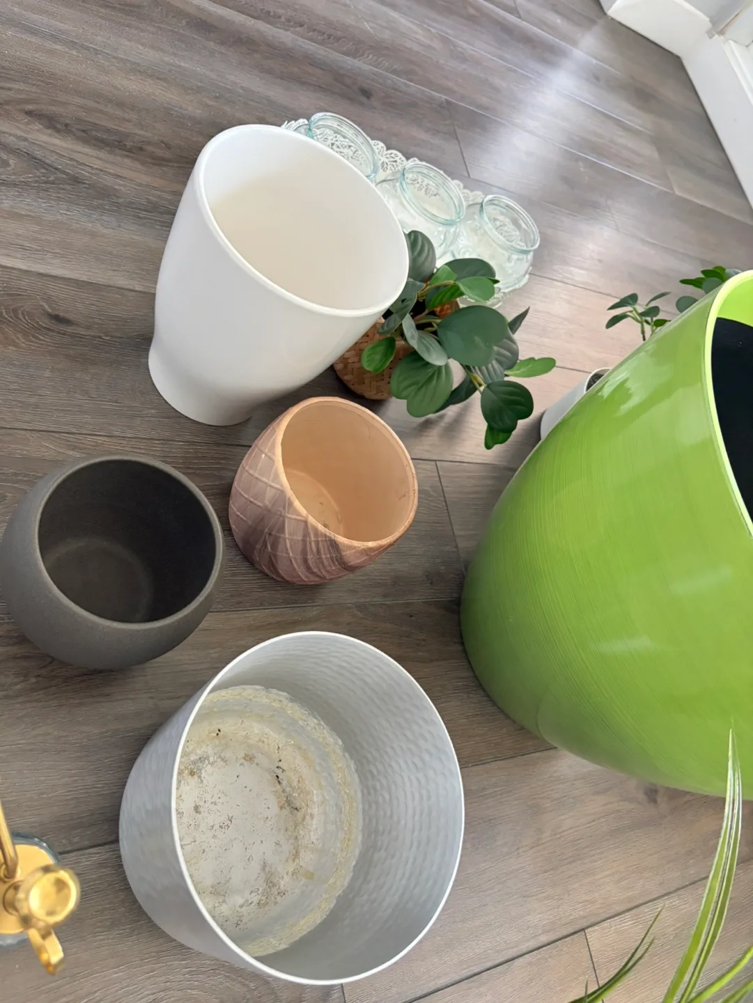 Assorted! Pots, Artificial plants, decorative,and candle holders image indicator(10)