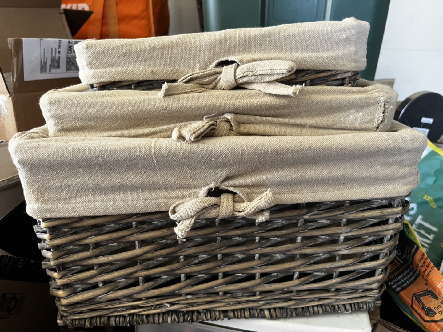 Set of 3 Wicker Storage Baskets with Linen Liners - photo 2