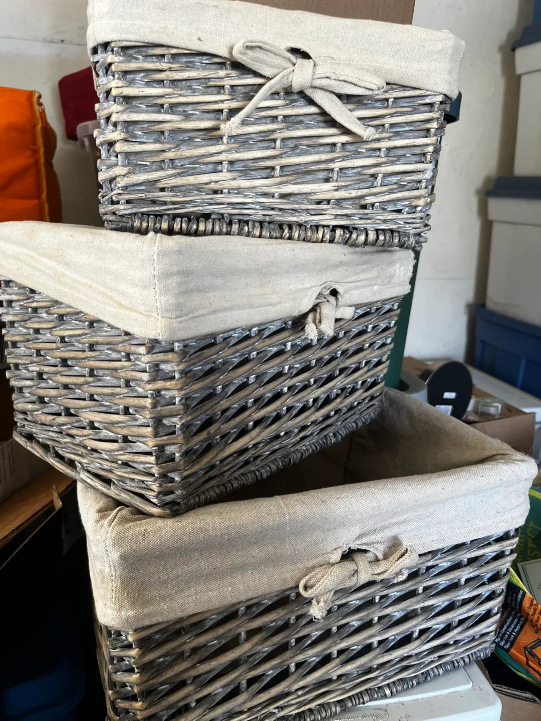 Set of 3 Wicker Storage Baskets with Linen Liners image indicator(4)