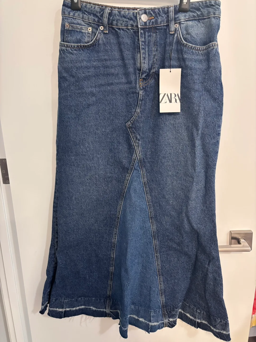 Zara Denim Mermaid Maxi Skirt Size M image indicator(2)