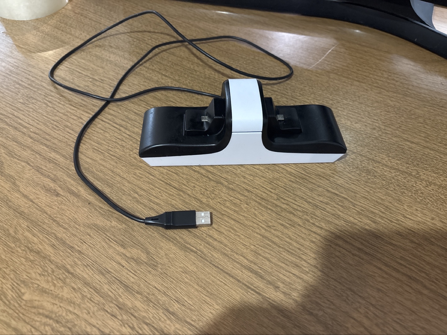 Dual Charging Station for PS4 Controllers