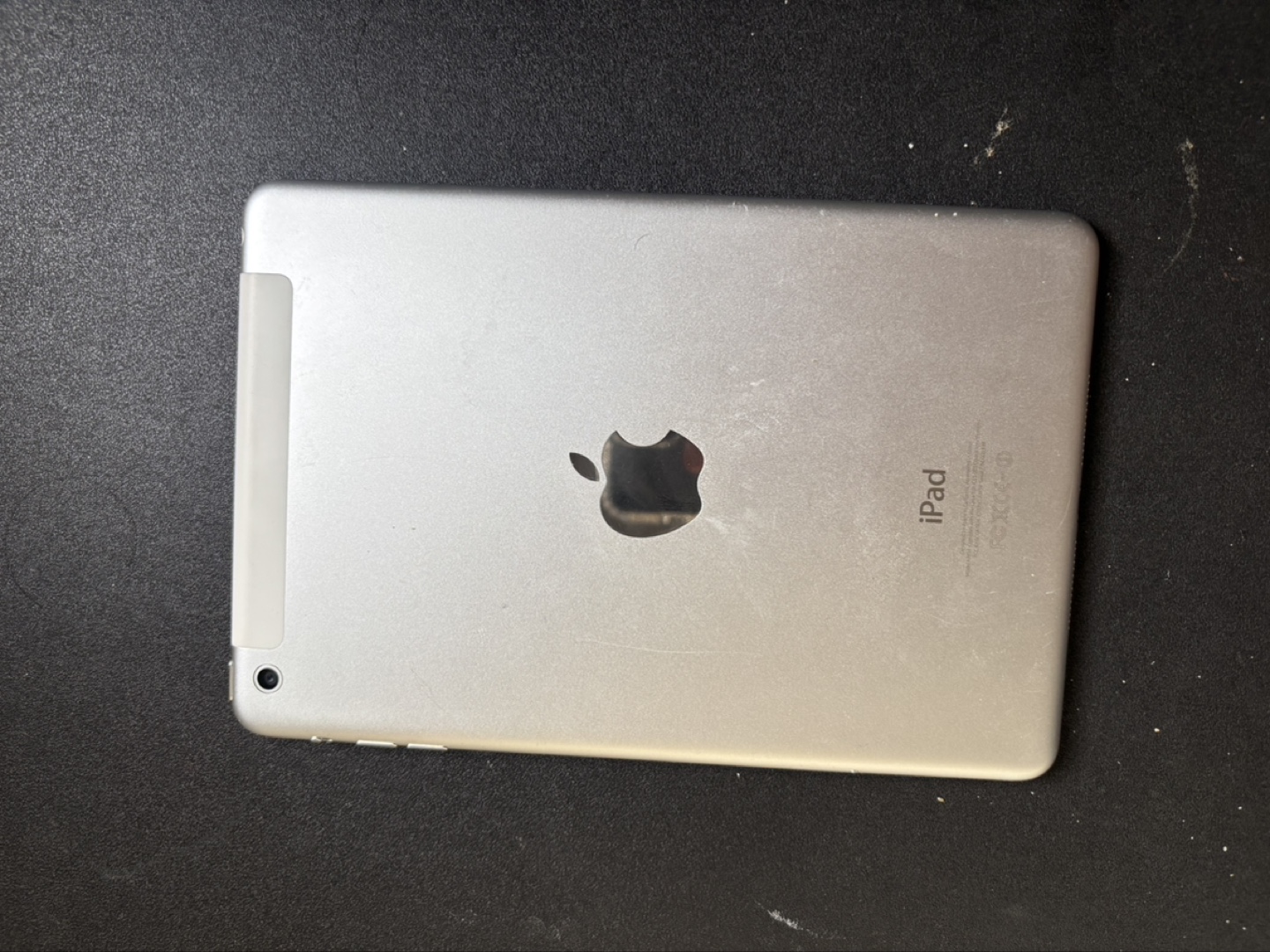 iPad Mini cellular- Used Tablet - photo 2