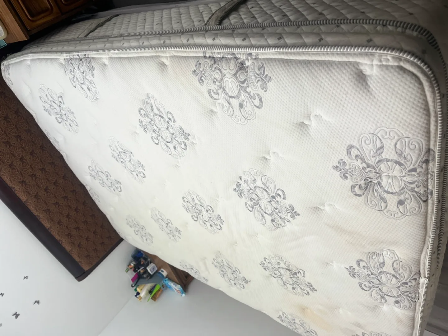 Serta Perfect Sleeper Mattress image indicator(2)