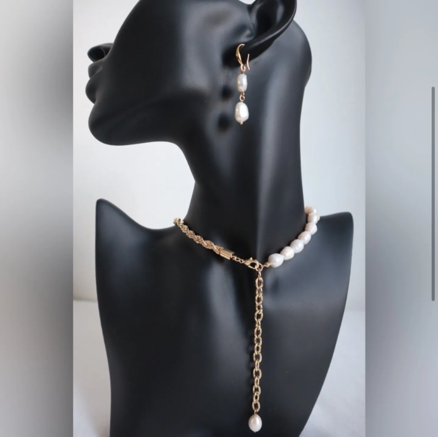 Multiwear - Genuine 18k Gold over Vintage Brass image indicator(2)