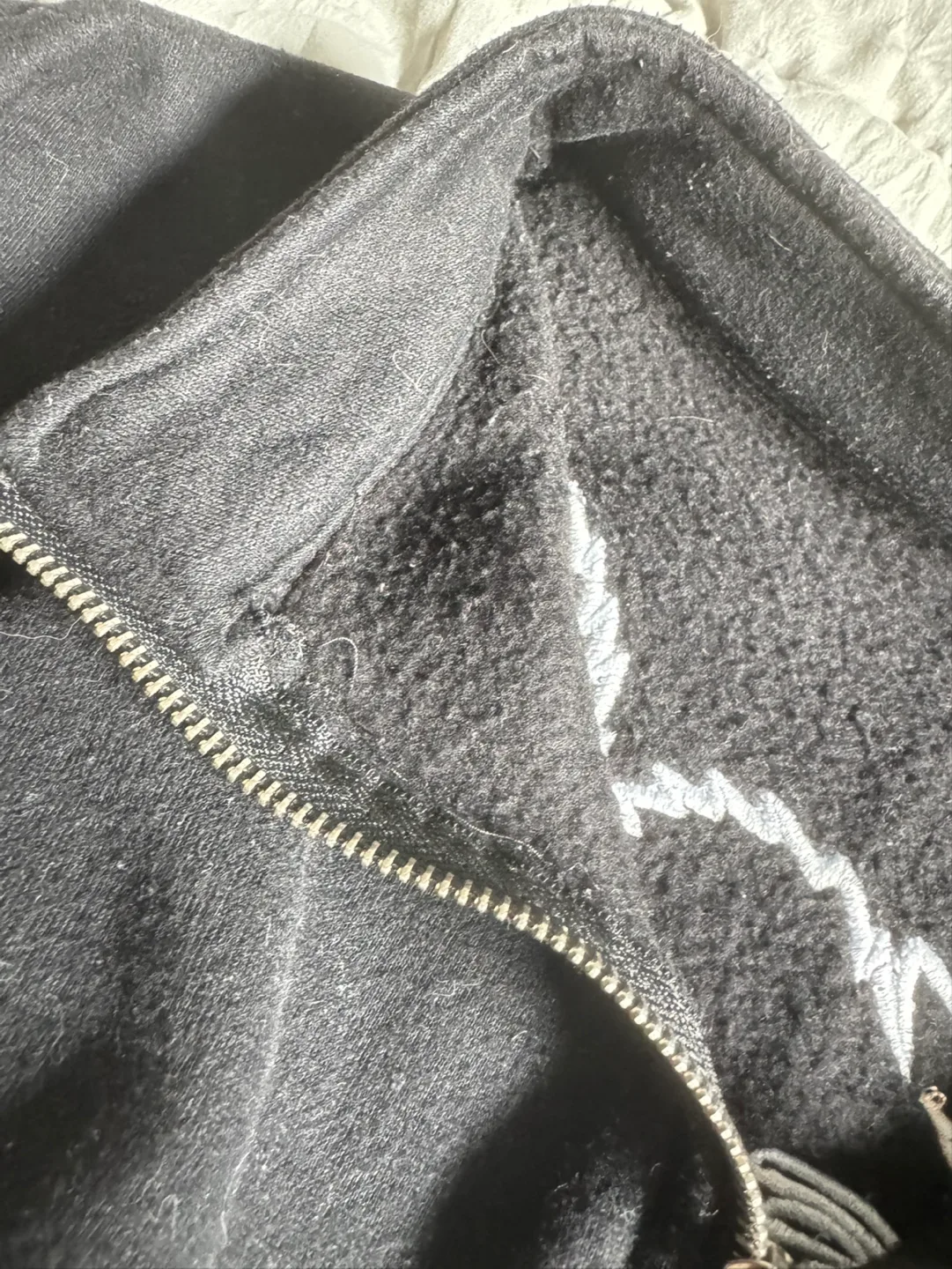 Black & Green Cropped Zip-up Sweater image indicator(4)