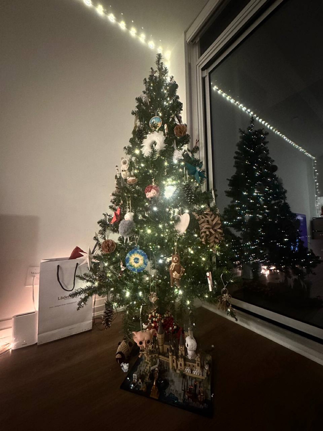 6ft Pre-lit Artificial Christmas Tree