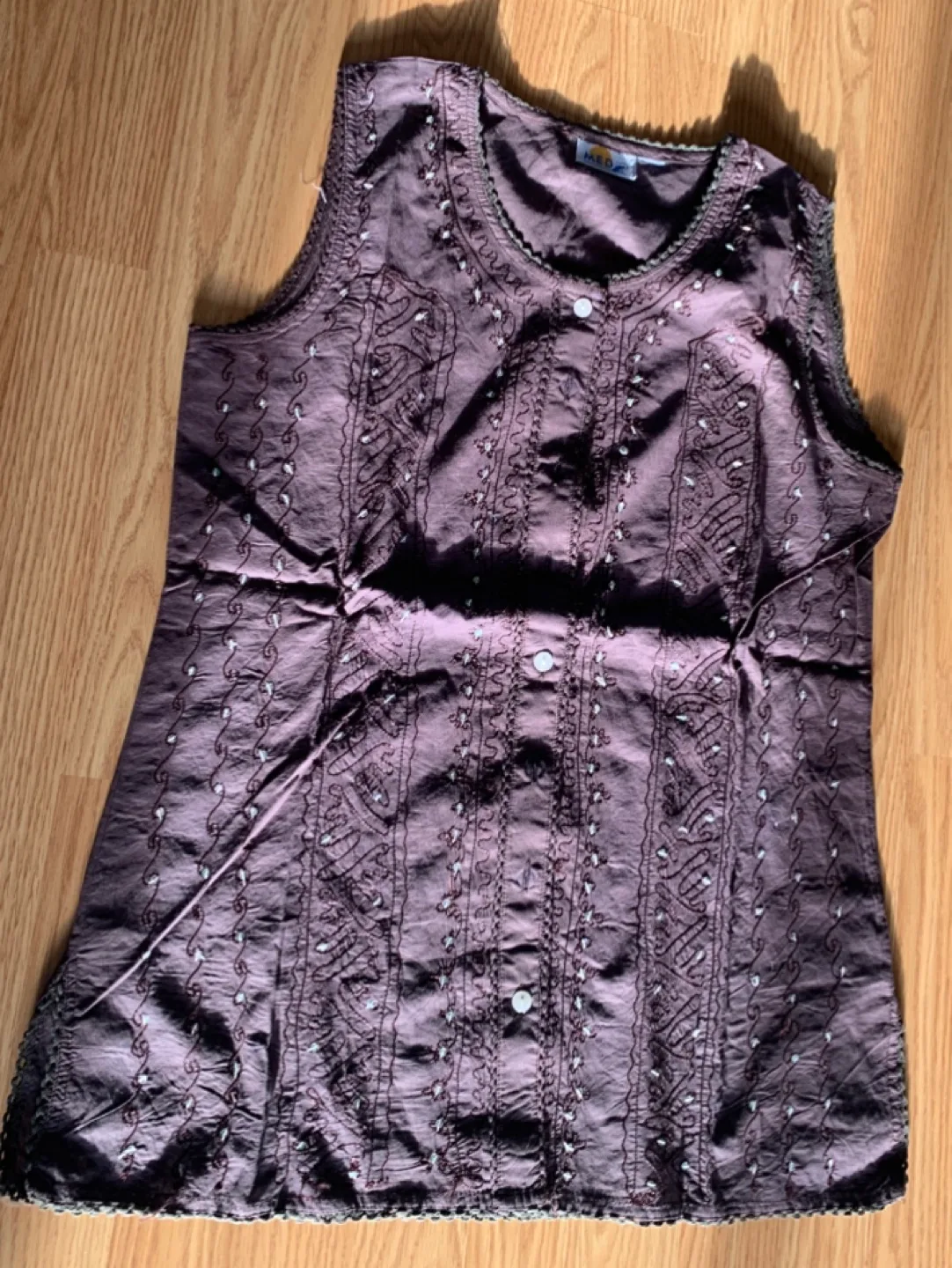 Beautiful embroidered sleeveless top thumbnail
