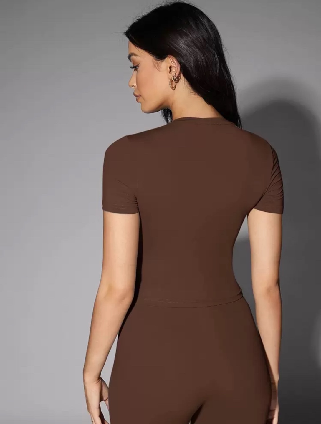 Brown T-Shirt 💚 - photo 2