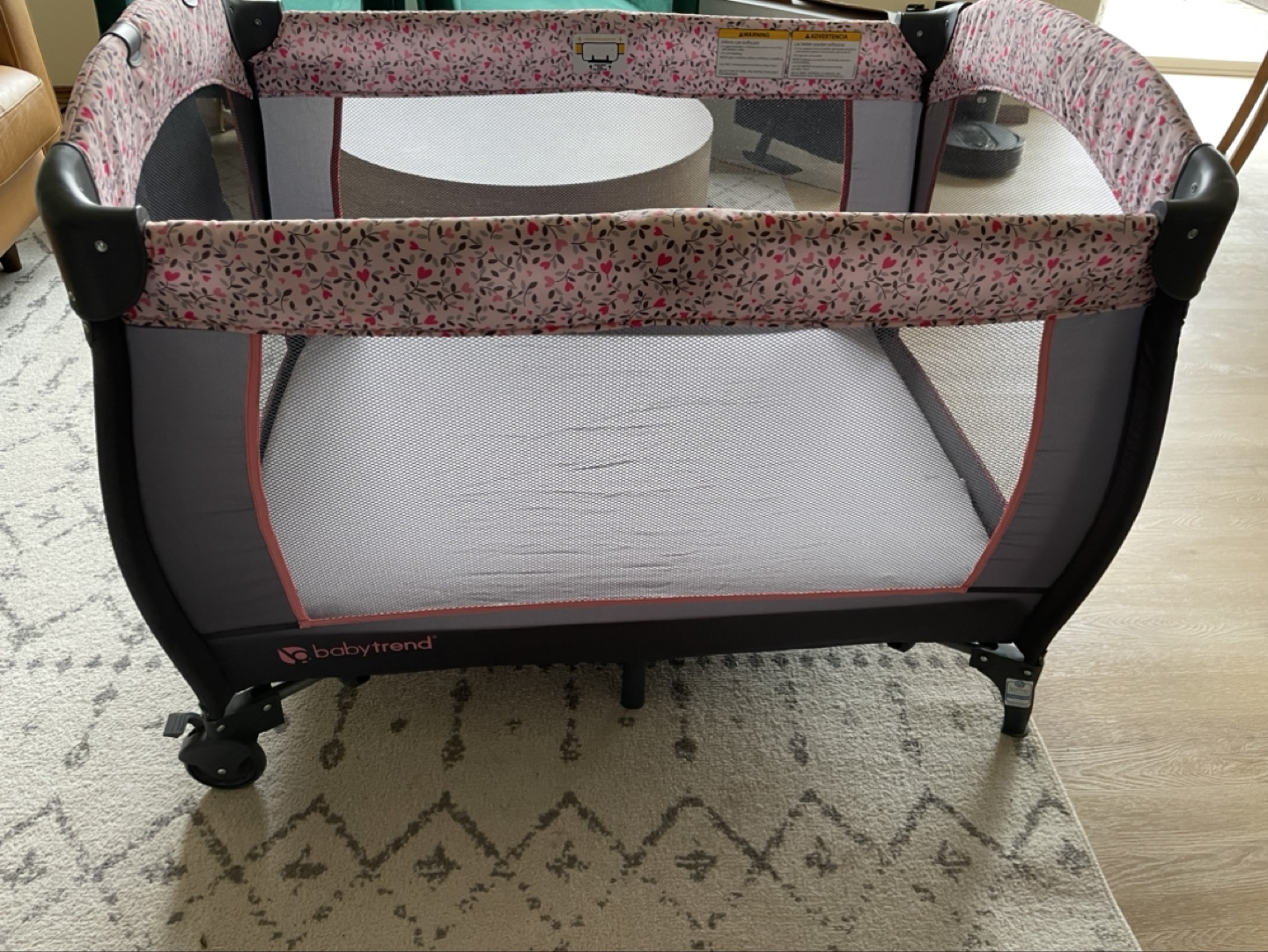 Gently used Baby Crib with mattress and 2 bed sheets