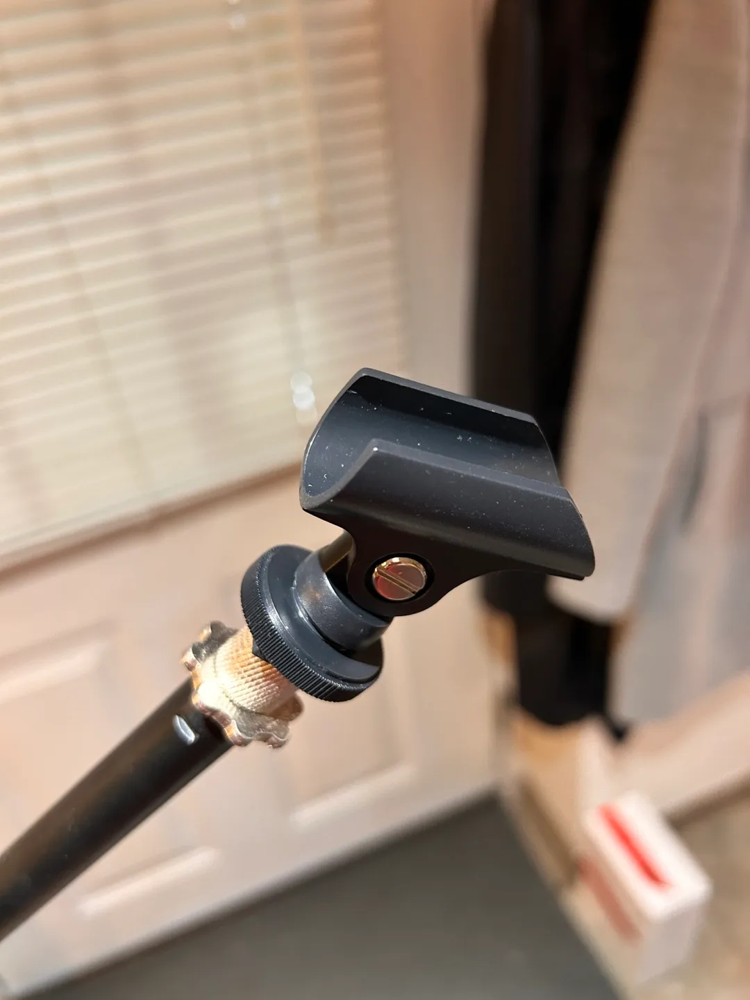 Boom mic stand image indicator(3)