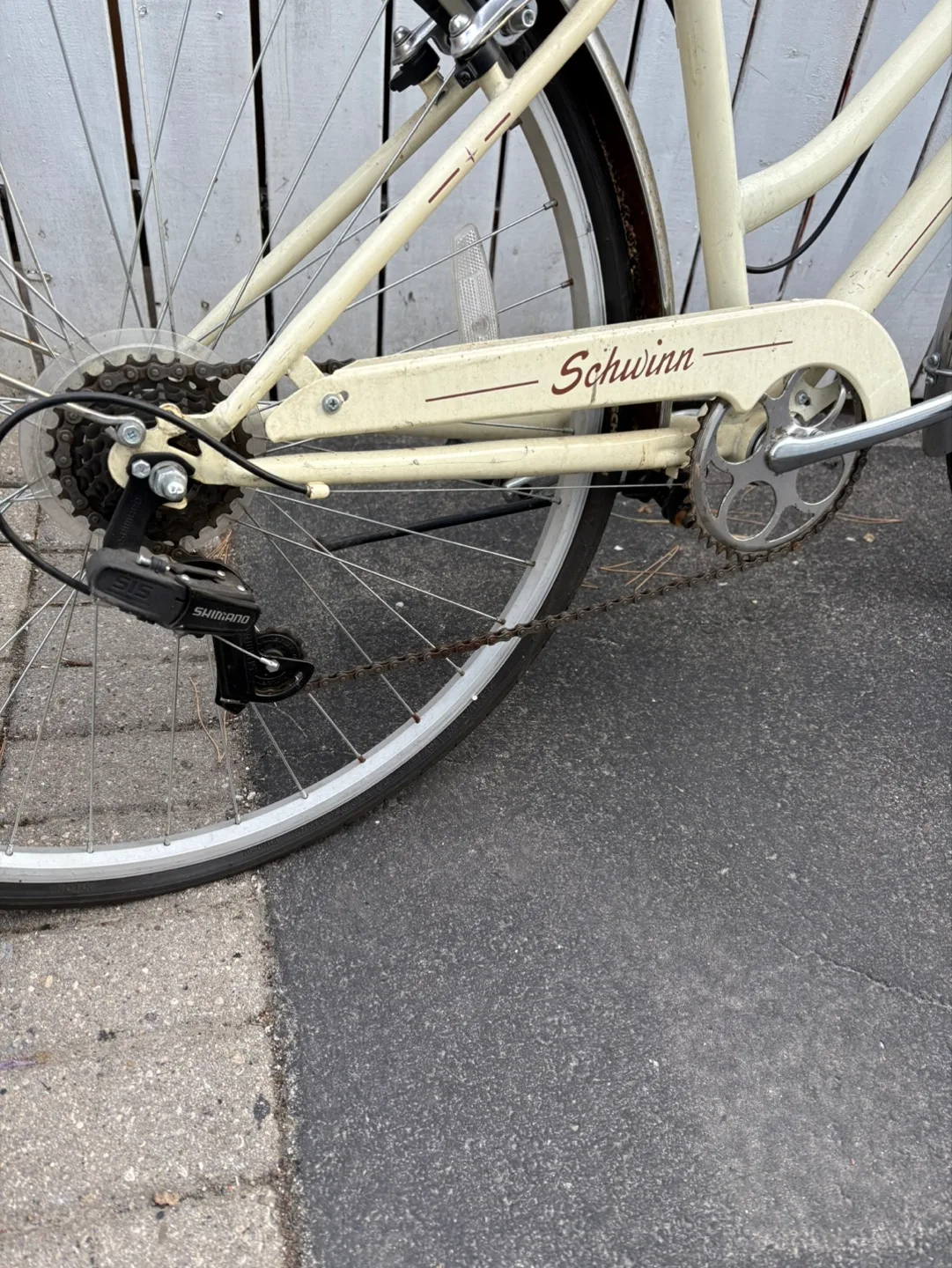 Vintage Schwinn Women's Bicycle medium frame image indicator(2)