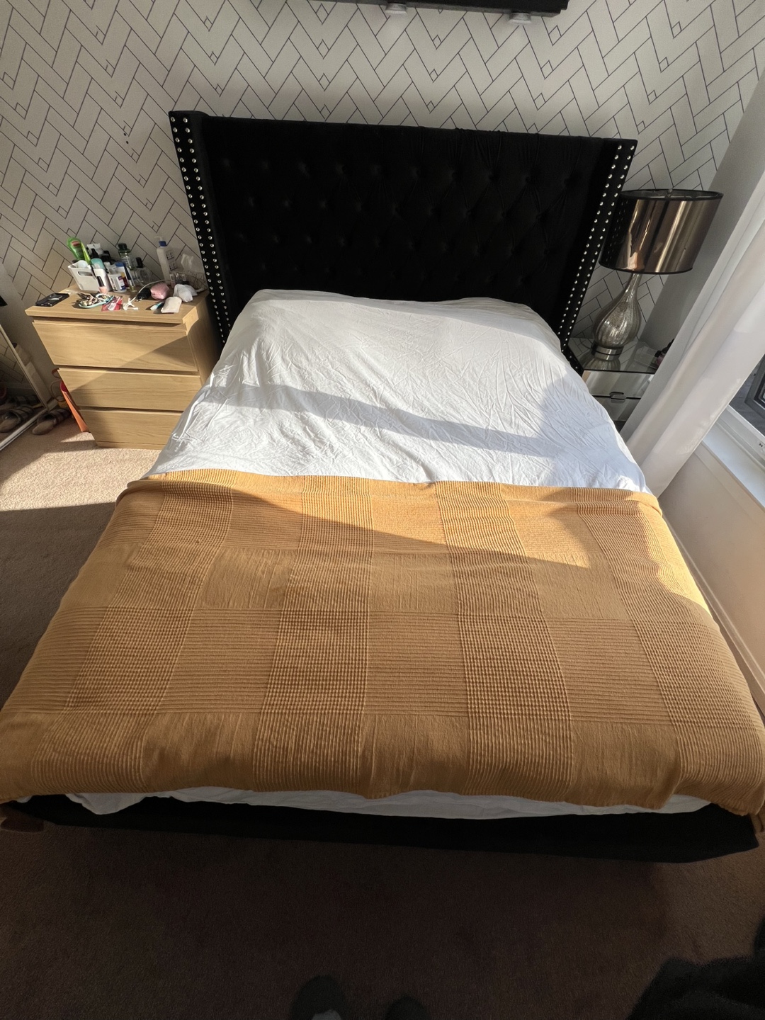 Queen-size Black Velvet Wingback Bed Frame - photo 3