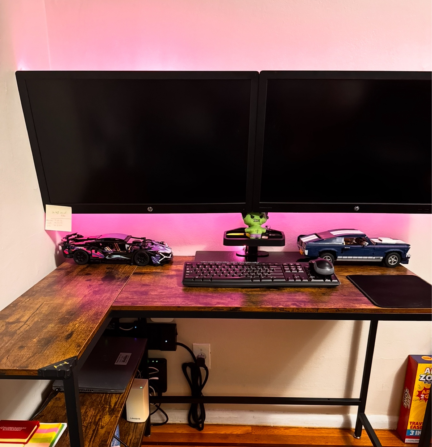 HP E272q 27-inch Monitor