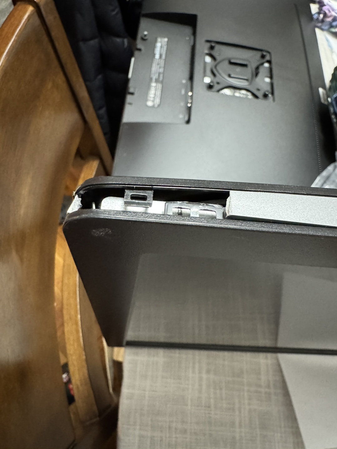 HP E272q 27-inch Monitor - photo 4
