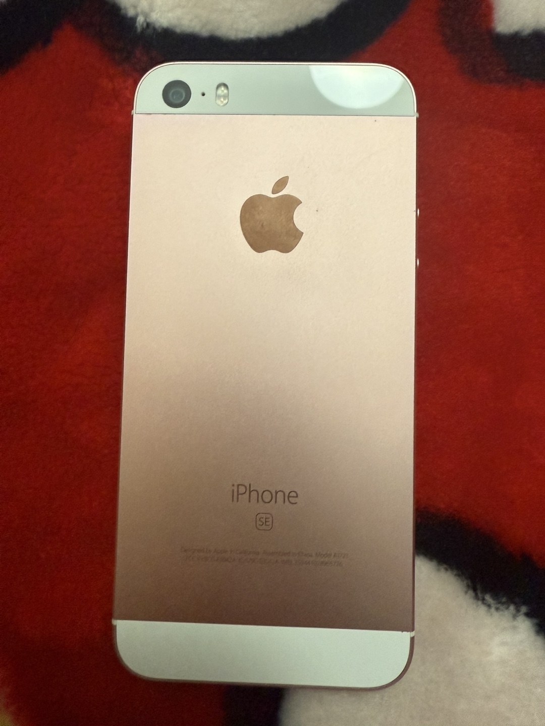 Rose Gold iPhone SE - photo 2