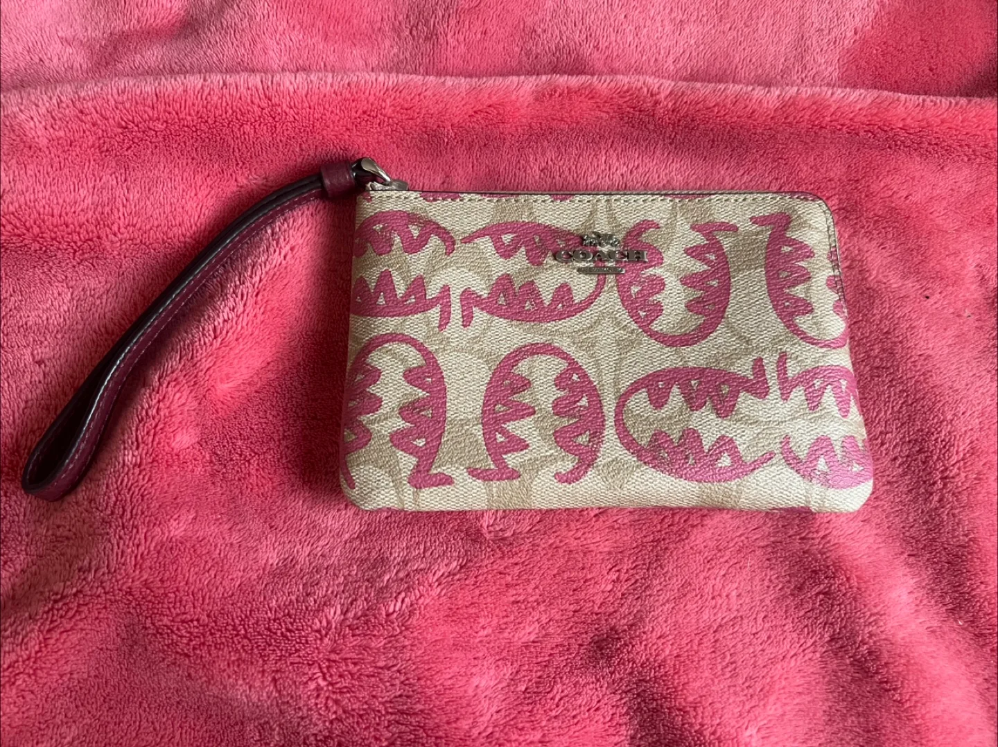 Coach Wristlet - Pink and Beige Print (negotiable) thumbnail