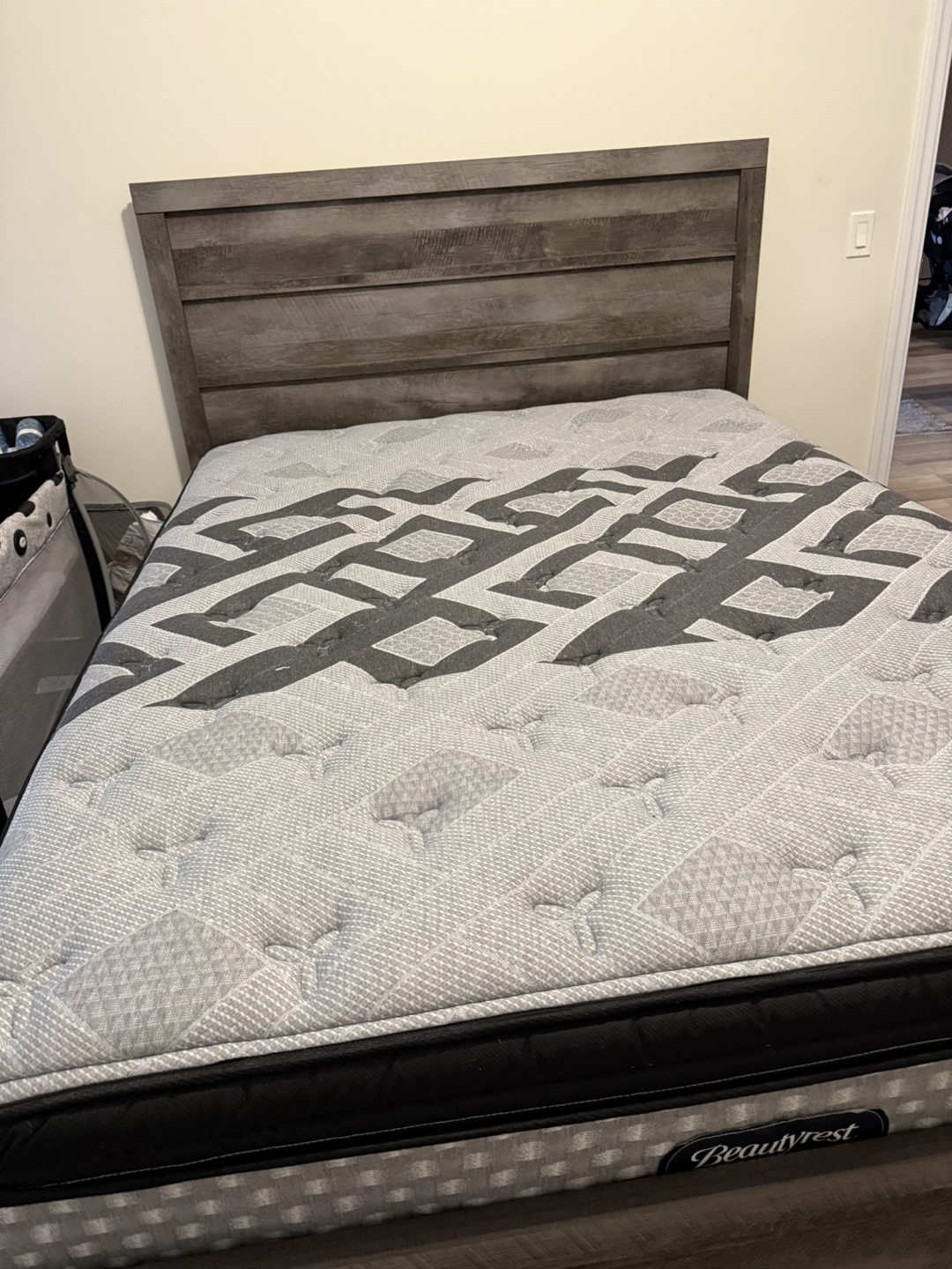 Queen-size bed frame and mattress set with dresser and mirror - photo 4