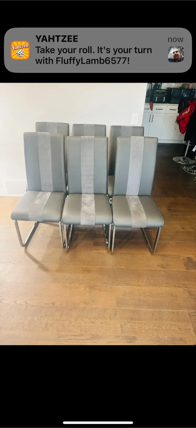 Table and chairs (see new for $1255) image indicator(9)