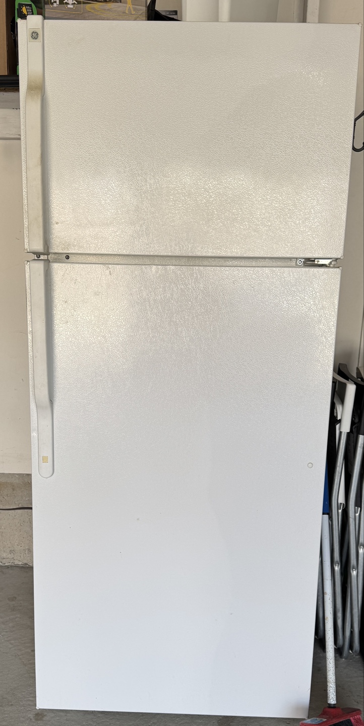 GE Top Freezer Refrigerator