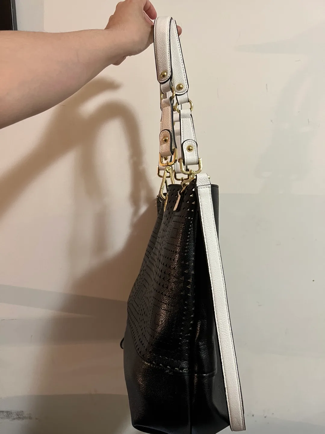 Calvin Klein Black and White Tote Bag image indicator(3)