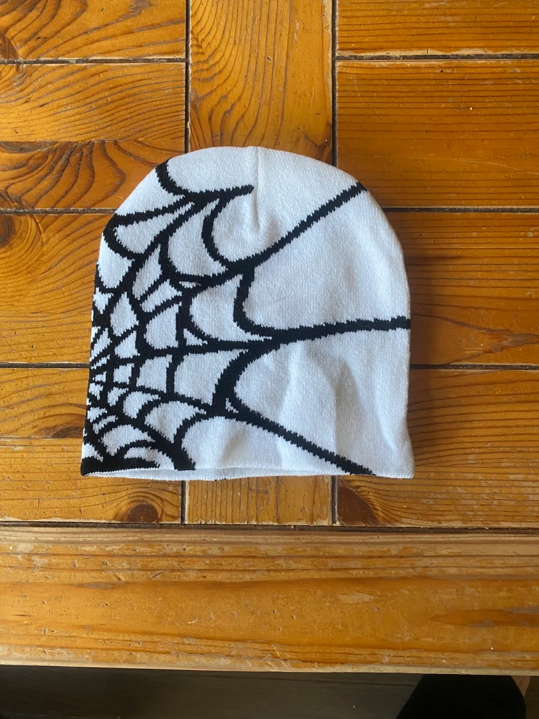 White Spiderweb Beanie image indicator(2)