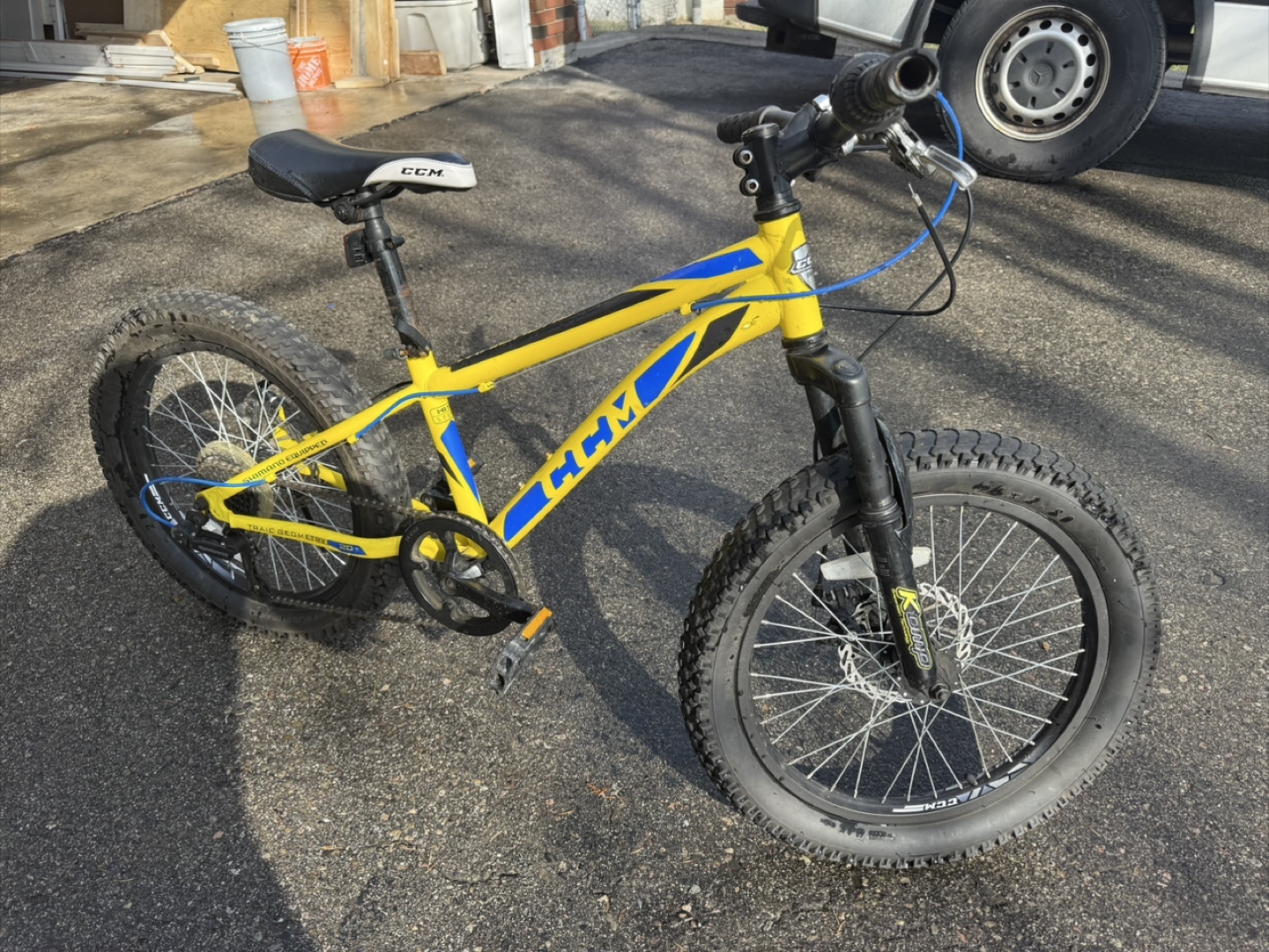 CCM 20 inch Fat Tire Bike - photo 2