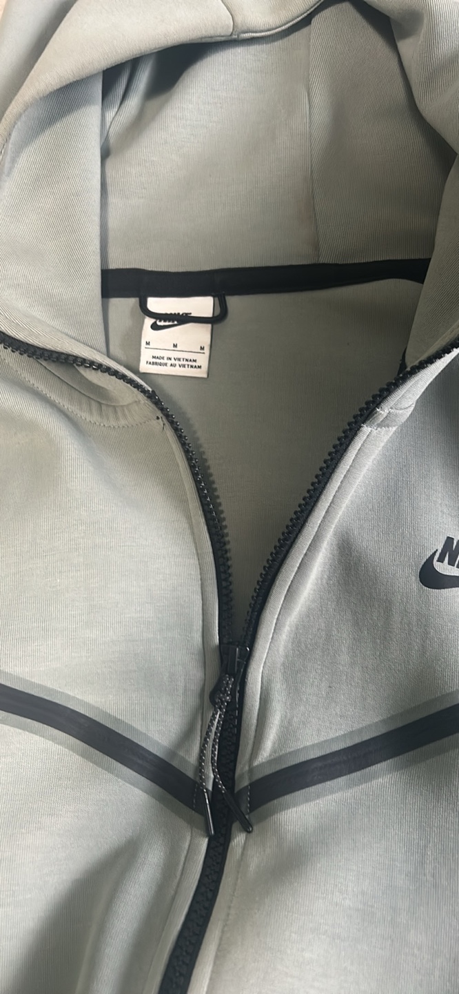 Nike Tech Fleece Hoodie - Light Grey - Men's Size Medium - photo 5