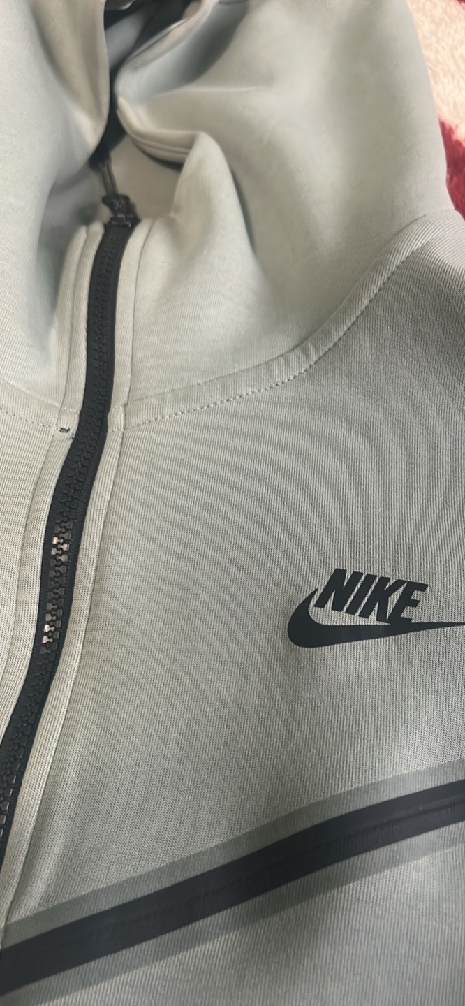 Nike Tech Fleece Hoodie - Light Grey - Men's Size Medium - photo 3