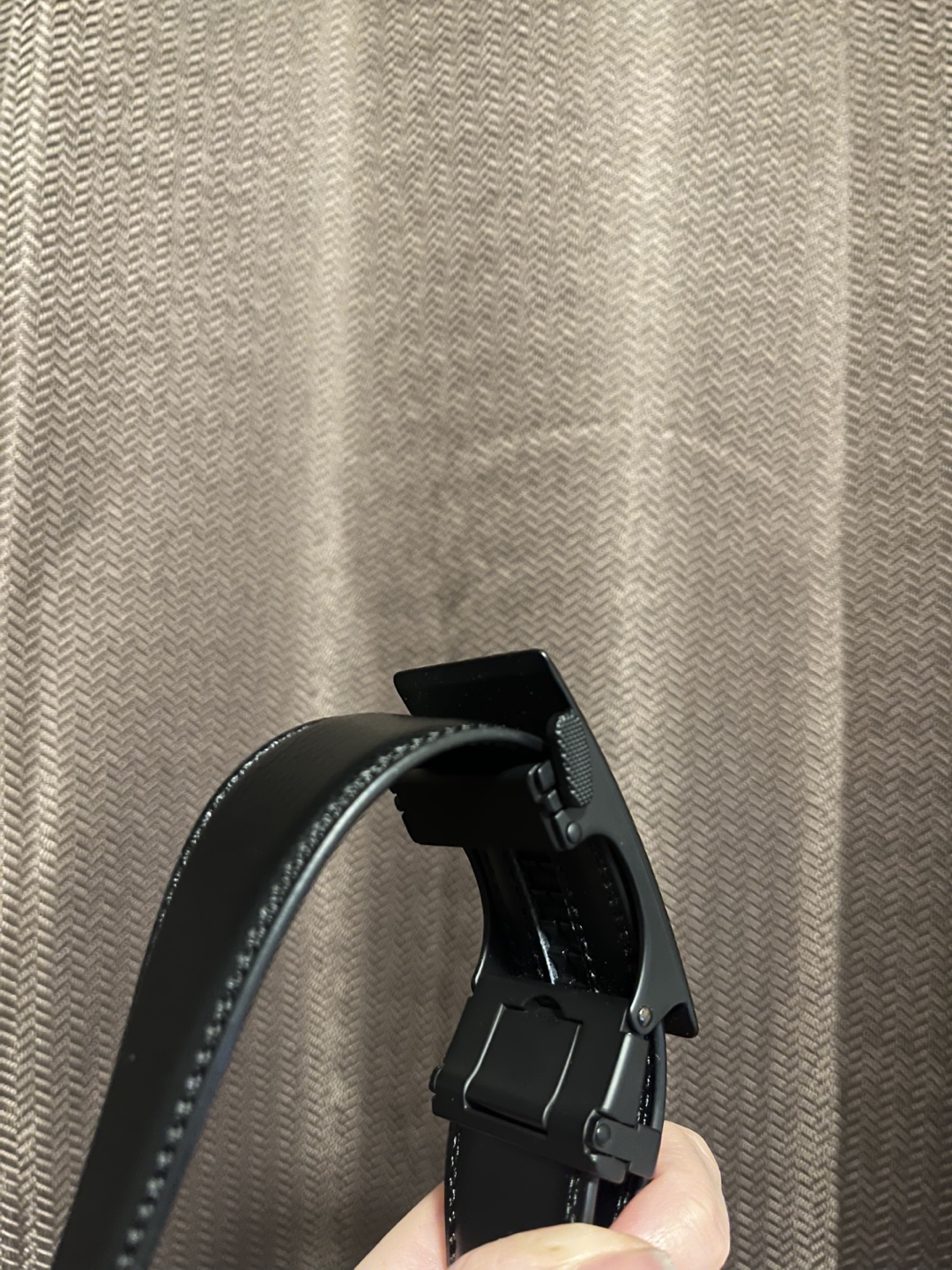 Men's Black Belt with Sleek Buckle - photo 5