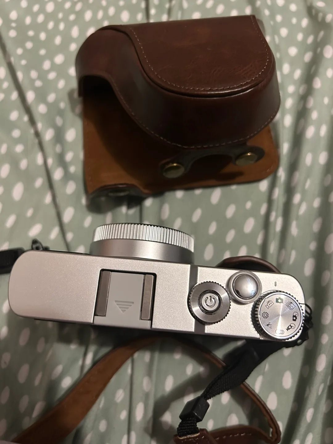 4K Digital Camera - Sixtary (Amazon) image indicator(2)