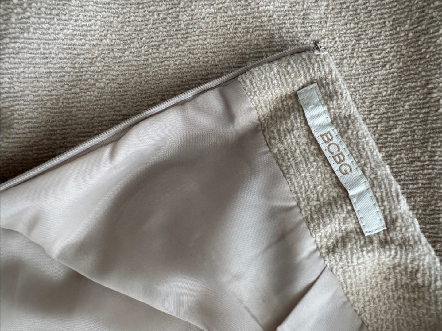 BCBG Beige Tweed Mini Skirt - photo 4