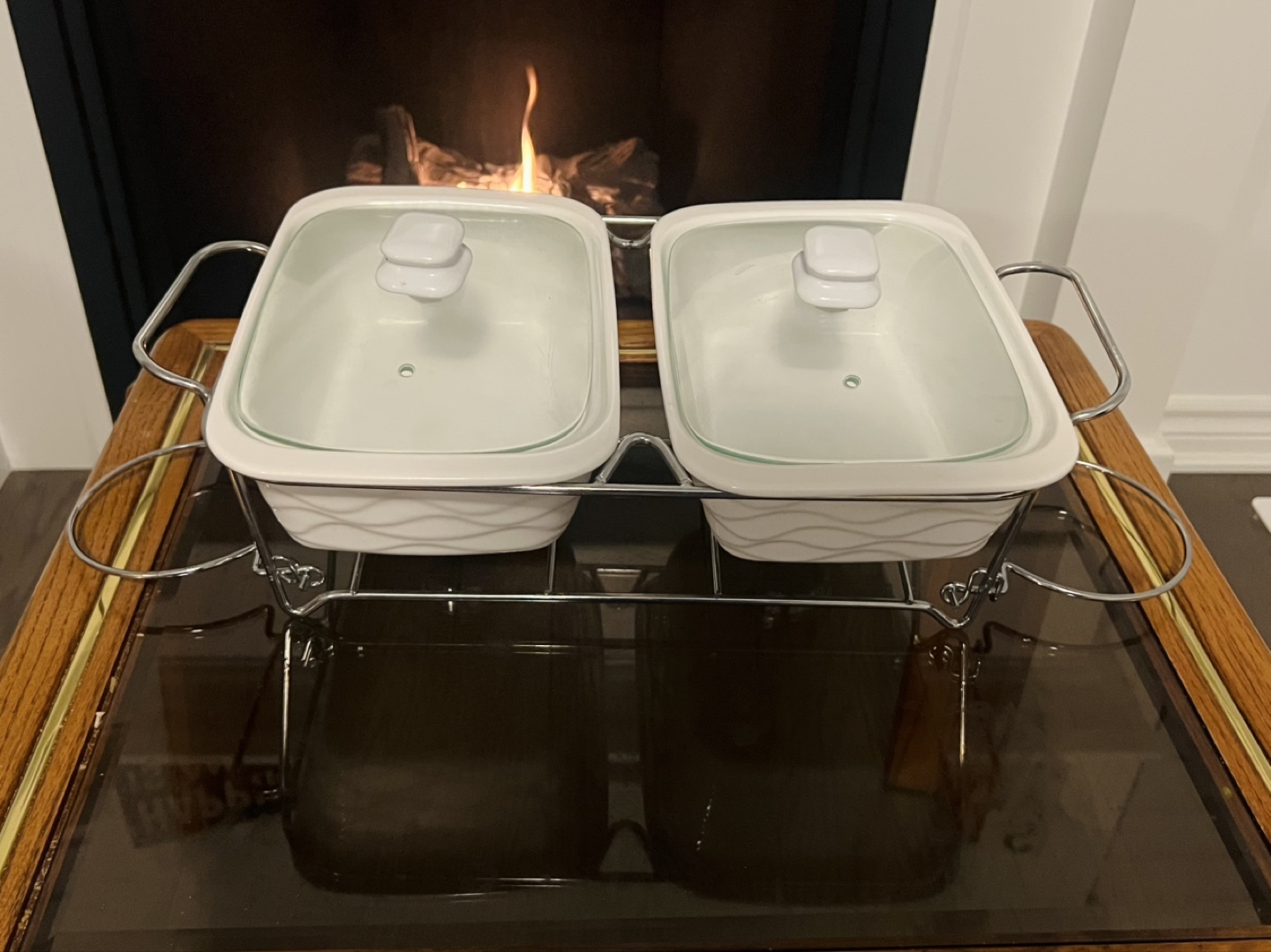 Serving dish / pot