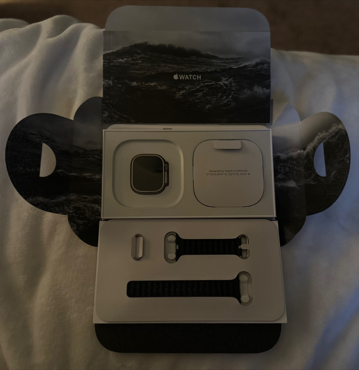 Apple Watch Ultra 49mm Titanium Midnight Ocean Band - New - photo 5