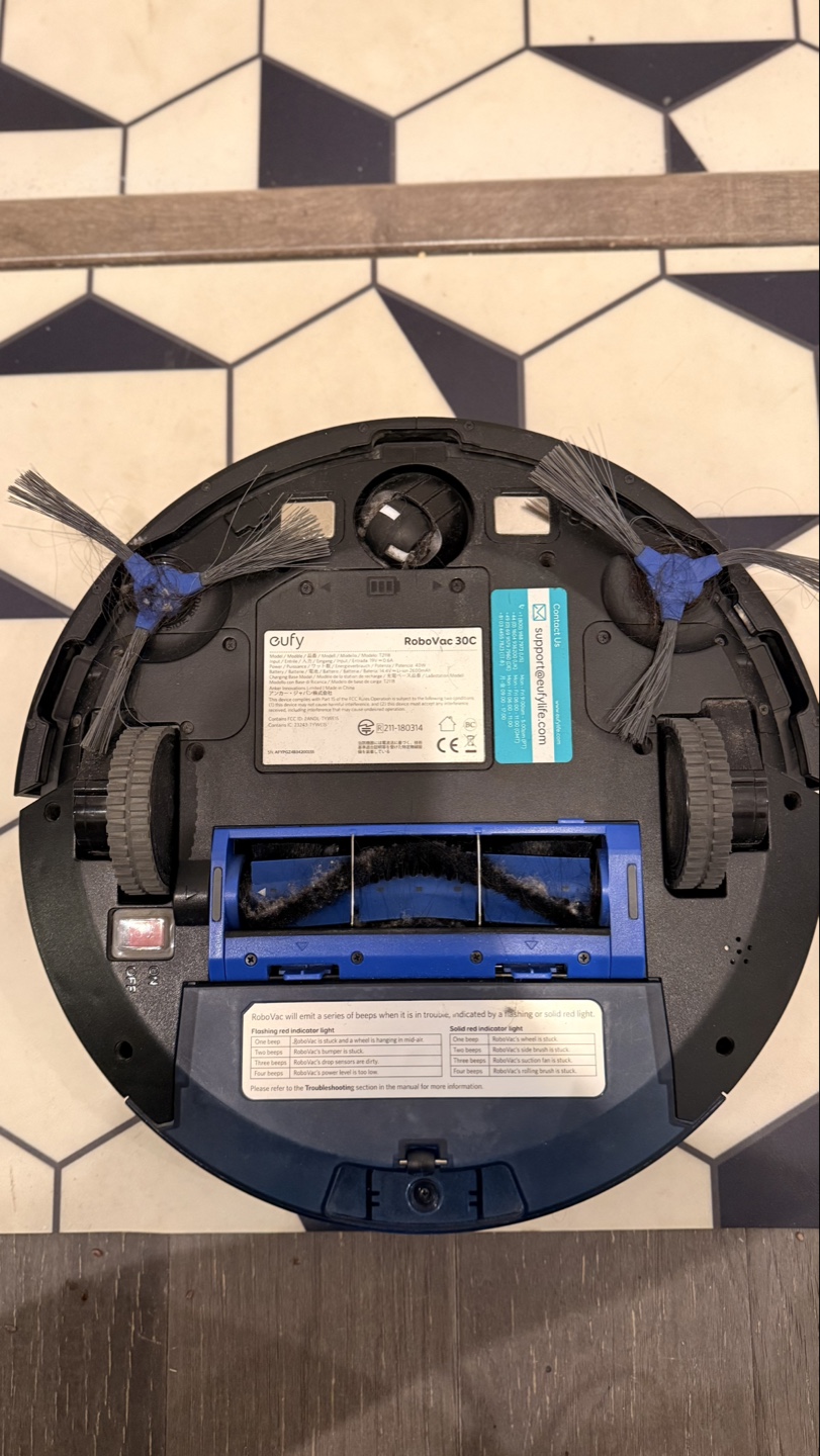 Eufy RoboVac 30C Robot Vacuum Cleaner - photo 2
