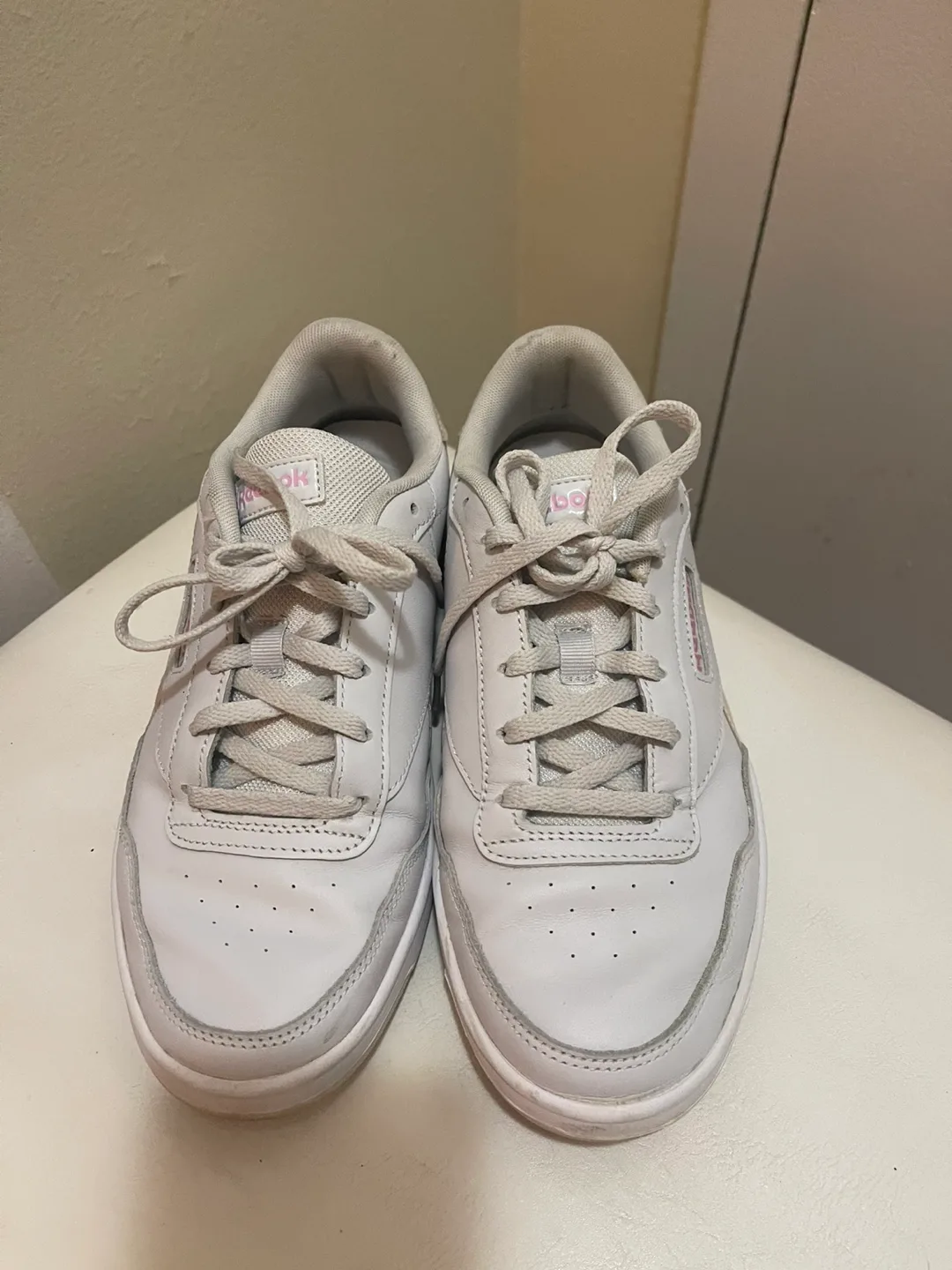 Women's Reebok Classic Leather Sneakers - Size US 9 image indicator(2)